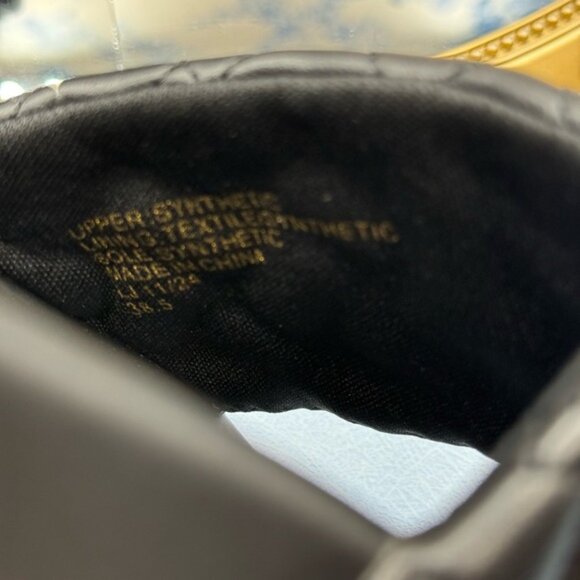 🆕 KURT GEIGER LONDON 🧿 NWOT Meena Eagle Slide, Quilted Black - Sz 38.5 US 8 - Picture 9 of 12